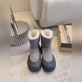 UGG新款羊毛保暖雪地靴 超級厚實保暖 經典百搭款 鞋面牛反絨 内裡墊腳進口澳洲