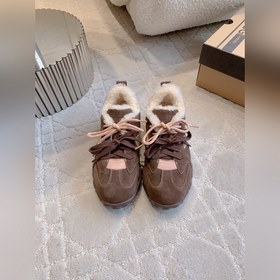 UGG新款羊毛保暖厚底休閑鞋 超級厚實保暖 經典百搭款 鞋面牛皮 内裡墊腳進口澳