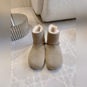 UGG新款羊毛保暖雪地靴 超級厚實保暖 經典百搭款 鞋面牛反絨 内裡墊腳進口澳洲