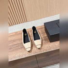 Saint Laurent 聖羅蘭新款平底小方頭單鞋 各種小裙子搭配起來 完全