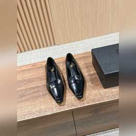 [皮面]Saint Laurent 聖羅蘭新款平底小方頭單鞋 各種小裙子搭配起