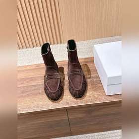 Saint Laurent 聖羅蘭字母褶皺邊樂福短靴 當樂福慵懶基因邂逅短靴的利