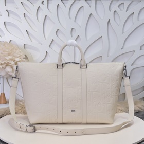 Dior-迪奧專櫃最新款手提包 官網同步 秋冬新品 采用壓花工藝将經典圖案精緻呈