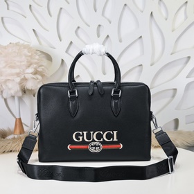 Gucci-古奇最新款男士公文包 采用進口小牛皮 皮質柔軟 手感超贊 版型超正