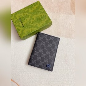 HUHUGucci 最新系列呈現~護照夾 以充滿對比美感的雙色調設計令點綴于包身