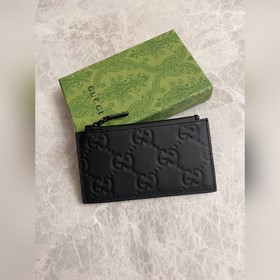 HUHUgucci一系列原單黑色橡膠效果打造的男士新款閃亮登場 款號：77131