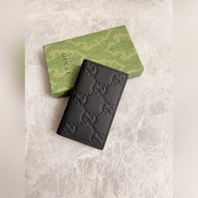 HUHUgucci一系列原單黑色橡膠效果打造的男士新款閃亮登場 款號：77131