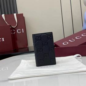 [新品]系列名稱 Gucci Imprint 盡釋GG字母交織圖案的恒久優雅魅力