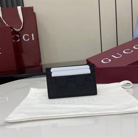 [新品]系列名稱 Gucci Imprint 盡釋GG字母交織圖案的恒久優雅魅力