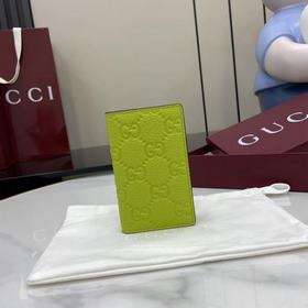 [新品]系列名稱 Gucci Imprint 盡釋GG字母交織圖案的恒久優雅魅力