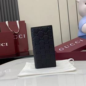 [新品]系列名稱 Gucci Imprint 盡釋GG字母交織圖案的恒久優雅魅力