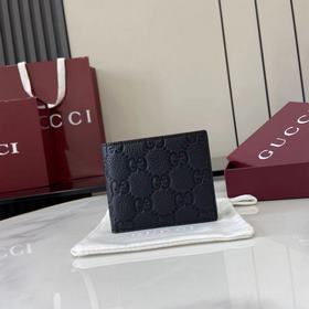 [新品]系列名稱 Gucci Imprint 盡釋GG字母交織圖案的恒久優雅魅力