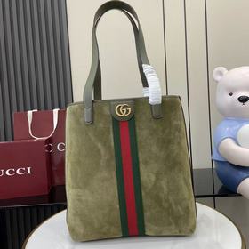 [新品]Ophidia系列匠心融蘊綠絨色，搭配經典廓形與全新功能，甄選觸感柔軟的