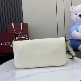 煥新呈現Gucci Half Horsebit系列，以現代風格煥新演繹品牌最具标