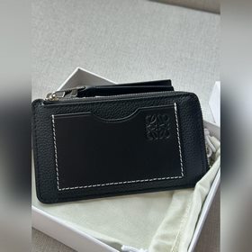 loewe最 卡包A01黑色 配包裝 ， 尺寸13-7.5cm