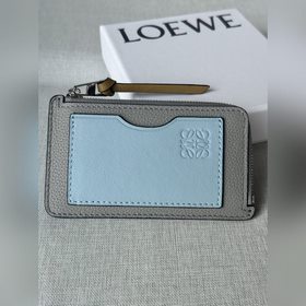 loewe最 卡包 珍珠灰冰蘭， 配包裝 尺寸13-7.5cm