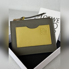 loewe最 卡包A02 卡其綠 尺寸12-10cm全套包裝