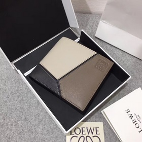 ## 男士Puzzle bifold wallet系列拼色短夾 采用珠地小牛皮拼