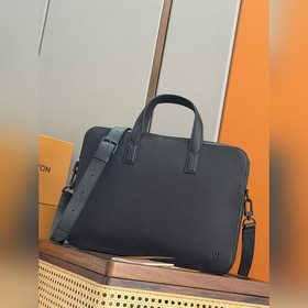 [163C01動态芯片]頂級原單複刻  型號：M15258 黑色Gate 公文