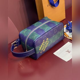 M25902 藍條紋！芯版版！LOCKER DOPP KIT 盥洗袋取材 Pha