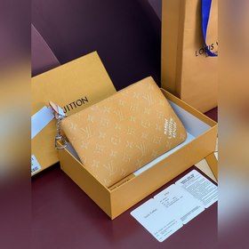 M27109 絲印黃色！中號鑰匙零錢包！本款中號鑰匙零錢包為 Monogram