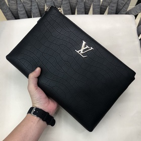 專櫃官網同步新款 (LV)休閑 必備手包 出貨 頂級進口牛皮 手感一流 全新升級