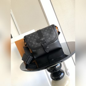 特級 163c01動态芯片 型號： M45911 皮料： 是西班牙A級皮料 五金