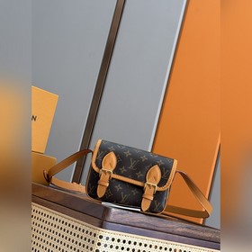 [163C01動态芯片]頂級原單，正品開發 本款 Satchel 迷你手袋出自