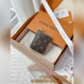 M14628 綠色 ( A級全鋼 )個性化定制版！163變碼！LV Charms