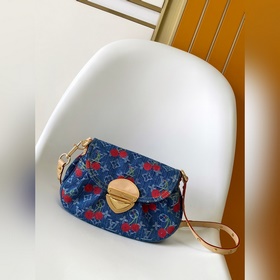 M13680 頂級原單動态163 本款 Sunset 手袋取材 Monogram