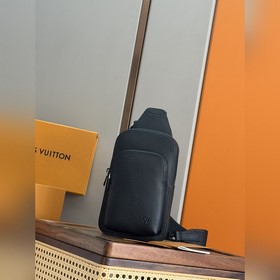 [163C01動态芯片] 型號：M15255黑色 頂級原單 兼具優異耐久性和柔韌
