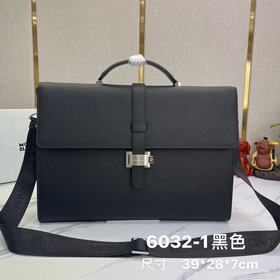 型號：6032-1黑色手撐紋牛皮 #頂級原單貨萬寶龍新款鋼鎖蓋頭公事包，光澤好上