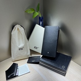 MONTBLANC 萬寶龍匠心系列西裝皮夾 型號：113207#189200 材