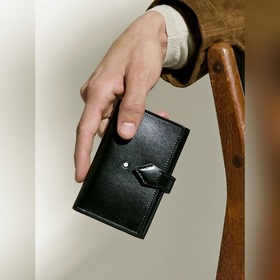 MONTBLANC萬寶龍大班系列9卡位按扣卡片夾 型號：MB198322#159