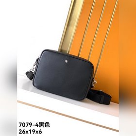 斜挎包型號：7079-4#黑色頂級原單貨萬寶龍意大利自然摔小牛皮，手感超級柔軟細