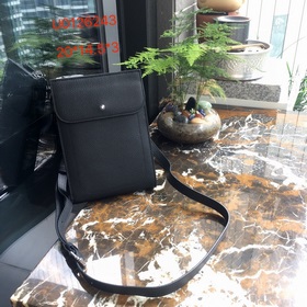 MONTBLANC萬寶龍大班軟皮顆粒系列斜跨小包 型號：U0126243#289
