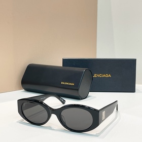 Balenciaga巴黎*世家  MODEL：BB0447S  SIZE：5