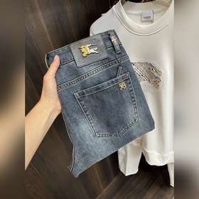 Burberry 巴寶莉 獨家專供新款 潮男時尚休閑牛仔褲，高端歐版原單褲子，潮