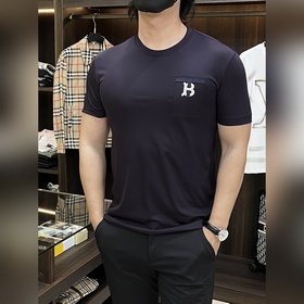 Burberry 2026ss秋季新款發布 巴寶莉圓領短袖T恤，高端新款短袖，字