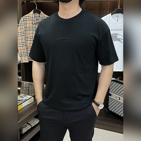 Burberry 2026ss春季新款發布 巴寶莉圓領短袖T恤，純棉短袖，穿上就