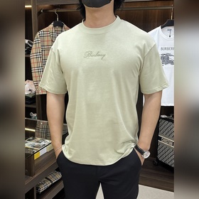 Burberry 2026ss春季新款發布 巴寶莉圓領短袖T恤，純棉短袖，穿上就