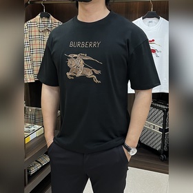 Burberry 2026ss春季新款發布 巴寶莉圓領短袖T恤，純棉短袖，穿上就