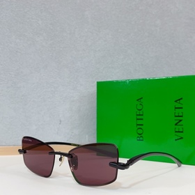 Bottega Veneta MODEL：BV1695LS SIZE：56口17
