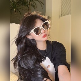 CELINE 賽琳 MODEL：CL40222，F太陽眼鏡 Celine凱旋門墨