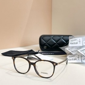 CHANEL 香奈兒 3495-Q-A 尺碼：53口17-140 圖案鍊條包皮鏡