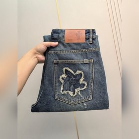 克羅心 闊腿褲 1965秋冬主推刺繡男士牛仔褲。重工磨破刺繡設計牛仔面料，定制面