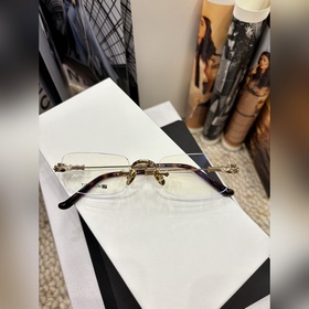 絕絕子的克羅心無框钛出貨 老 網紅 啦 經典做舊鑄件元素 高知純欲 钛版本le