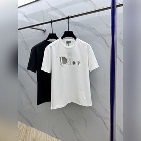 Dior迪奧 2026春夏新款榻榻米刺繡短袖 雙紗純棉面料 多元化搭配 是眼下時