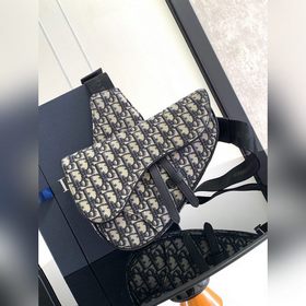 (原單配盒子)迪馬鞍包(情侶款)馬鞍包(原單品質)男士單品分享 斜挎包