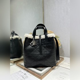 頂級原單DiorAl s 中號 Dior Toujours 豎版手袋 灰黑裂紋拼